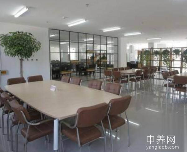 雅布伦逸轩养老公寓 雅布伦逸轩养老公寓