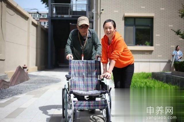 济南市历下区第二人民医院老年公寓服务26